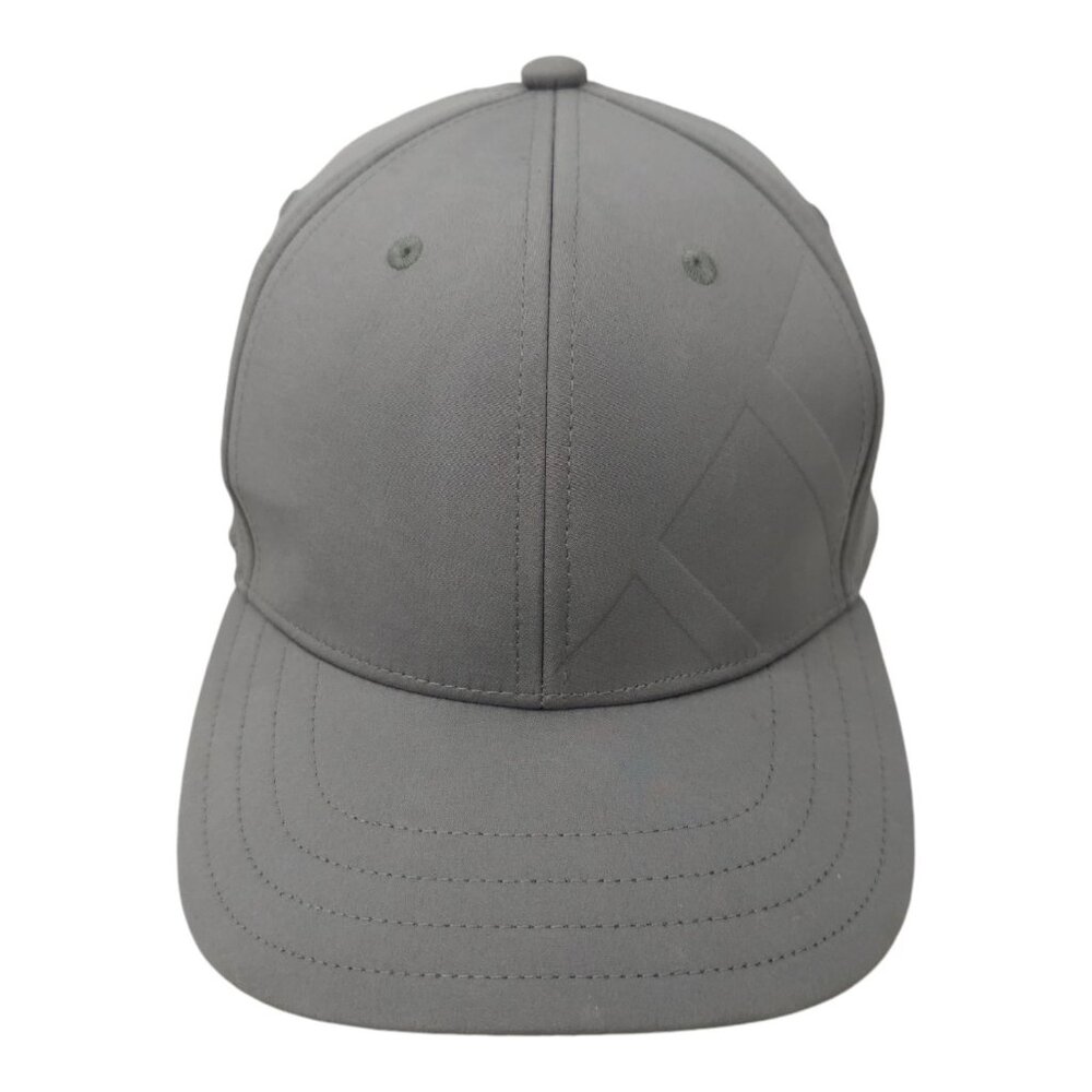 Adidas Golf Cap Stretch Fitted S/M Baseball Tennis Gray Hat Tonal Stripe